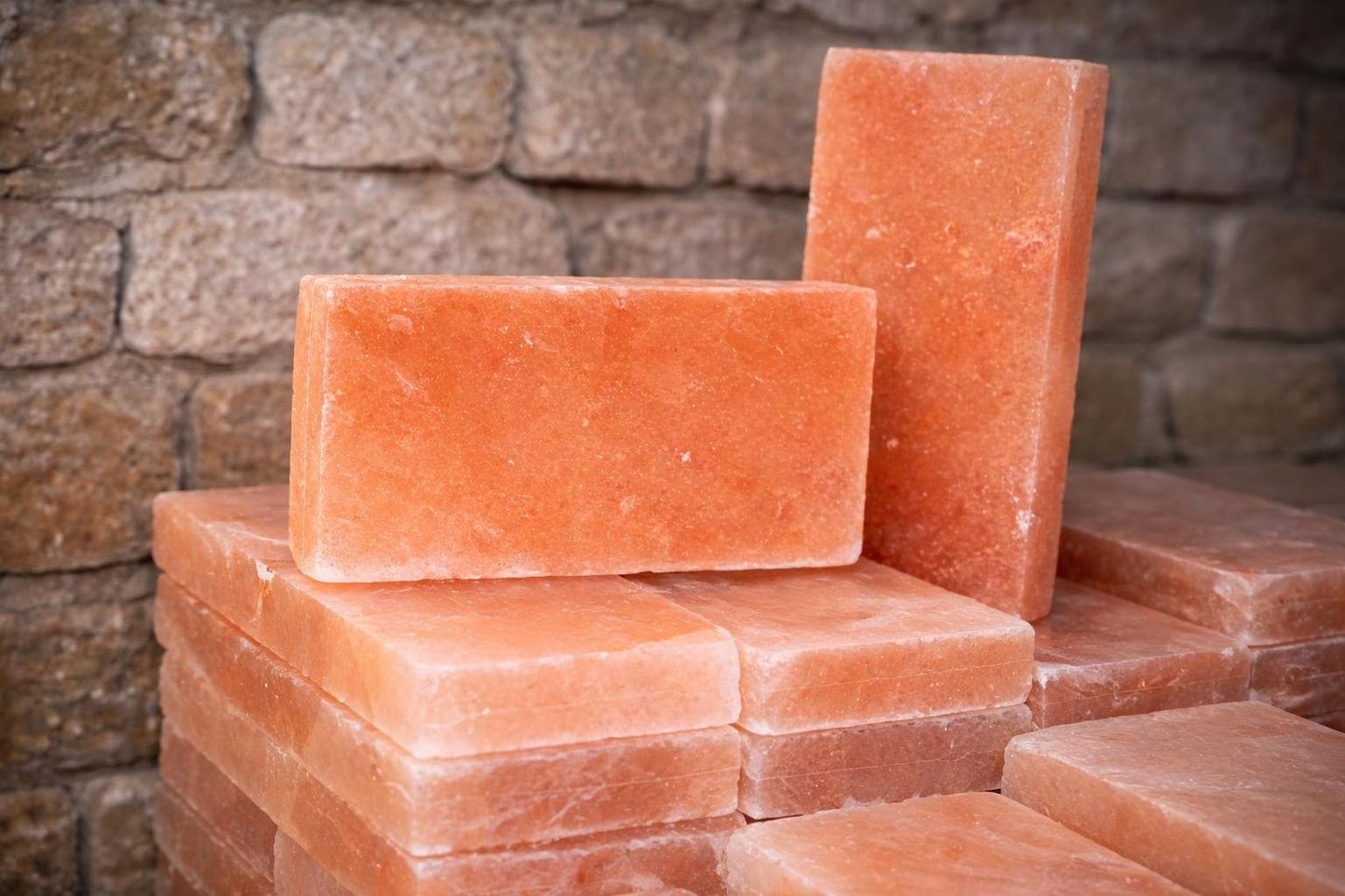 Himalayan Pink Salt Wall Kit 20 Sq Ft – 100 Pink Salt Bricks with Glue